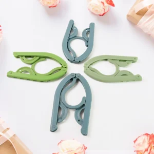 Travel Hangers – Compact Foldable 4-Pack for Easy Storage