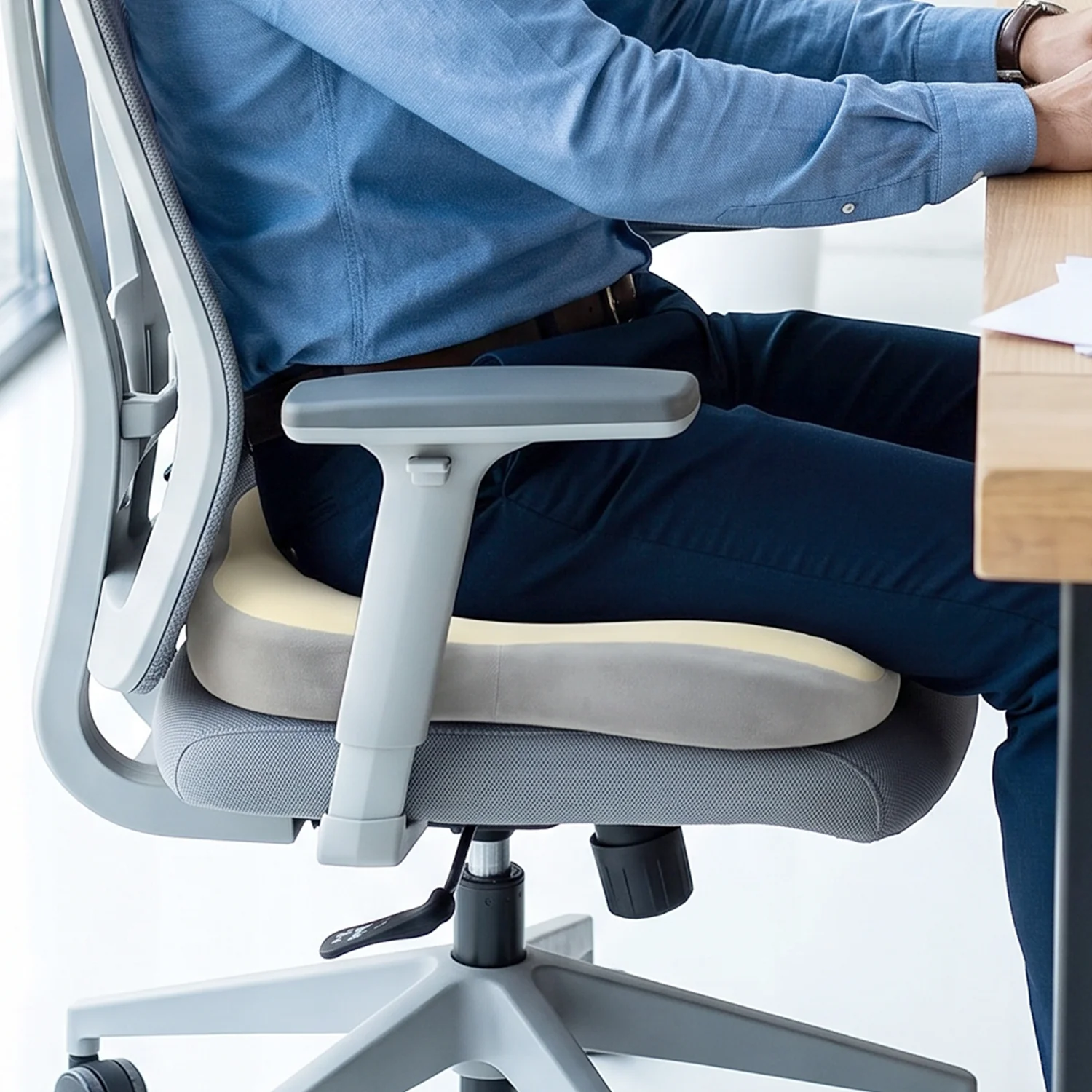 03-22263_comfort_memory_foam_seat_cushion_no2.webp Comfort Memory Foam Ergonomic Seat Cushion for Office Chair (1 Pc) - Office Products product image 3