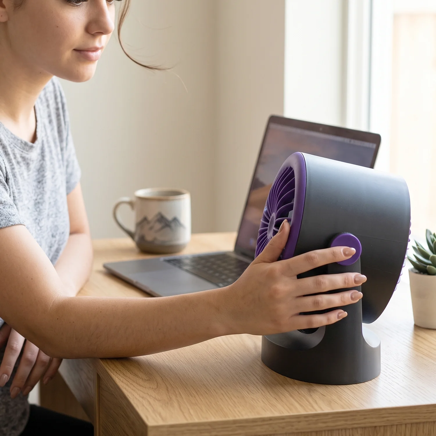 Desktop Air Circulator Table Fan with Hanging Hook, Portable Desk Fan (1 Pc) - Image 3