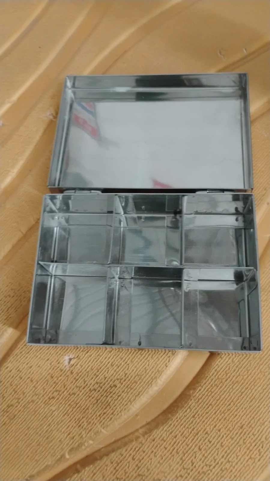 08-14208_koko_ss_jewelry_storage_organizer_box_1pc.webp Stainless Steel Jewelry Organizer – 6-Compartment Storage Box - Jewelry Organizer product image 8
