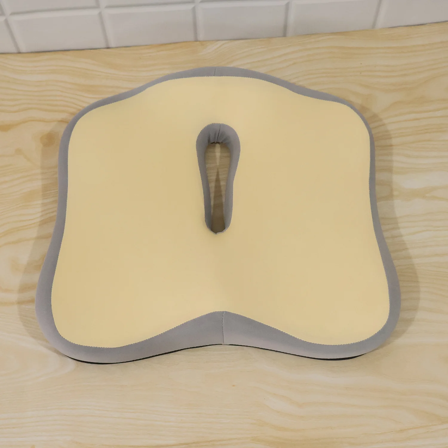 09-22263_comfort_memory_foam_seat_cushion_no2.webp Comfort Memory Foam Ergonomic Seat Cushion for Office Chair (1 Pc) - Office Products product image 9
