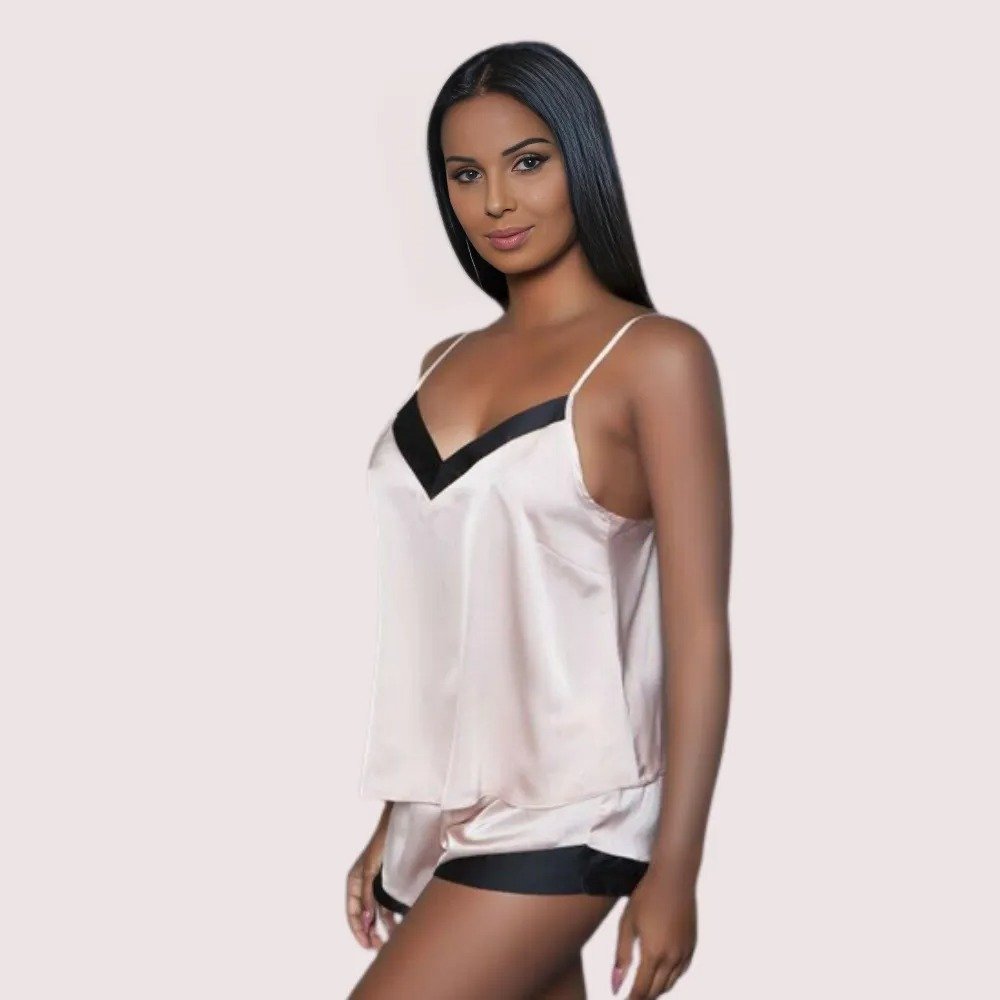 FjDFUX27RnwBSi1CsfUDwSSiv87p4YyG2HRcGRgJ.jpg Luxe Silk Satin Cami & Shorts Set - Image 2