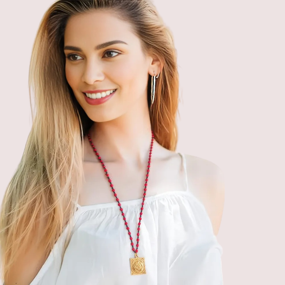 NaUaSvBEhpcvYG1BV3ORAEHYqDkEha8pFCx29Ol0.png Golden Rose Aura Necklace