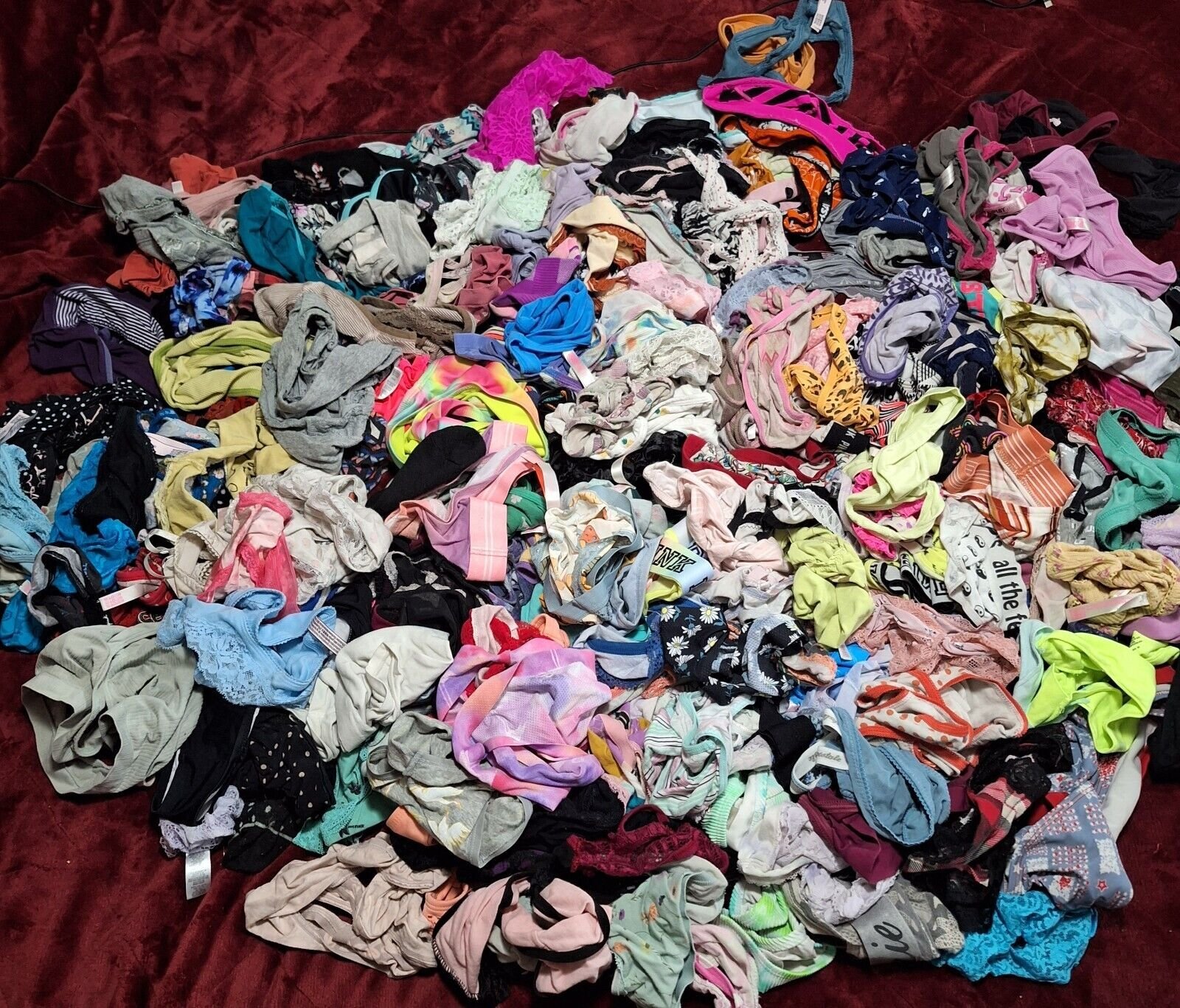 ScSpl8qmlZ7RjzfIXGMhKRFRwJgRFXmgebboCD1Q.jpg Mix & Match Styles Panty Set - Pack of 4 - Image 6