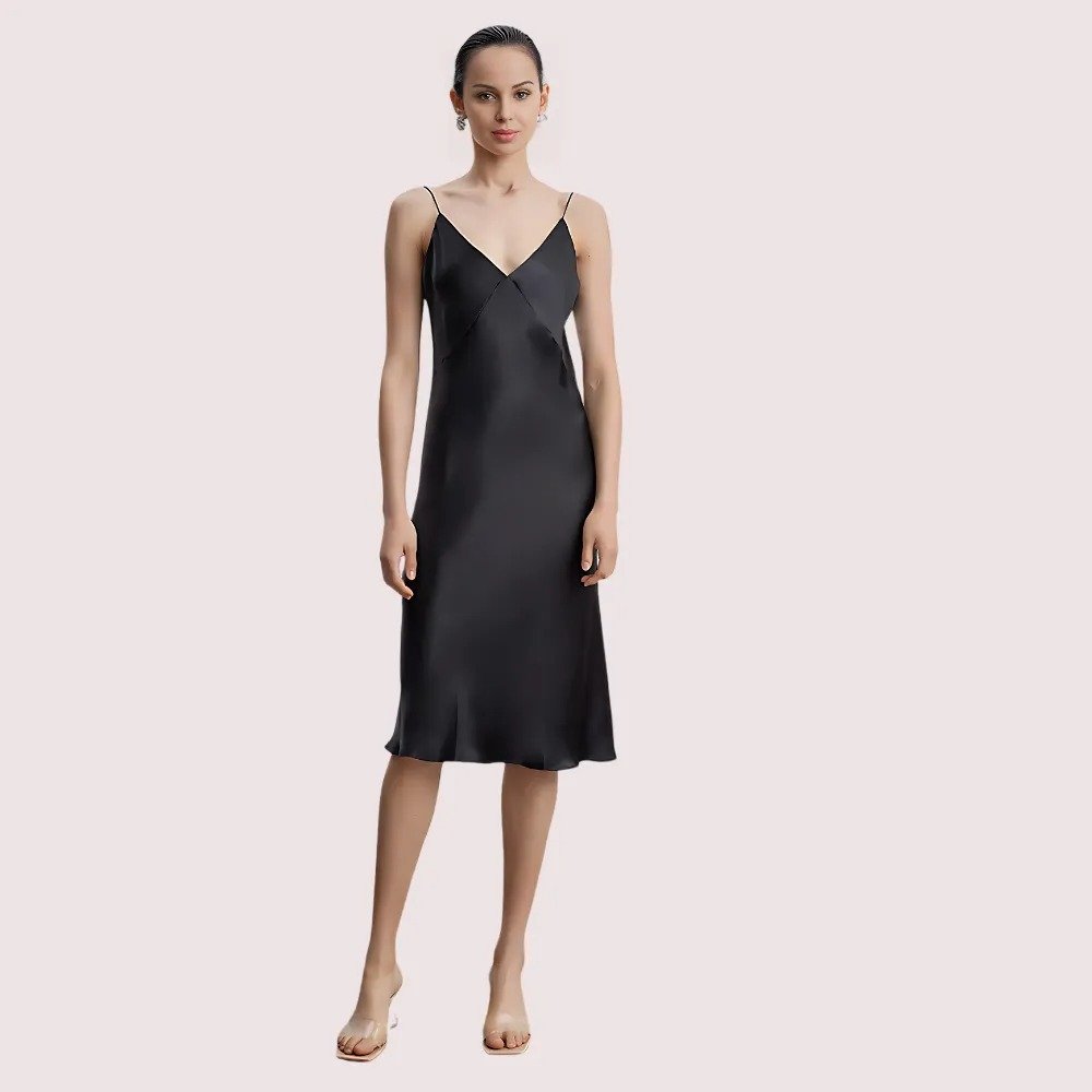 qVdADB2lO7RejlBWm10J9St26HhLhygonVXUC6ZR.jpg Silk Slip V-Neck Cocktail Party Dress