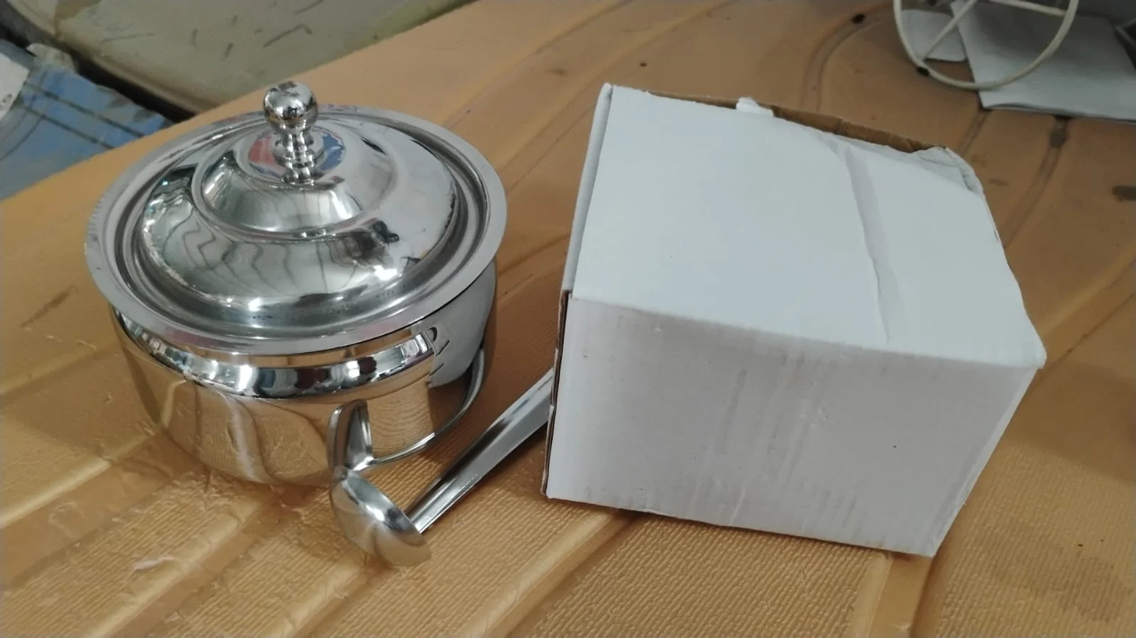 10-8274_koko_ss_ghee_pot_with_lid_n_spoon.webp Stainless Steel Ghee Pot with Lid & Spoon – Mirror Finish - Ghee Pot product image 10